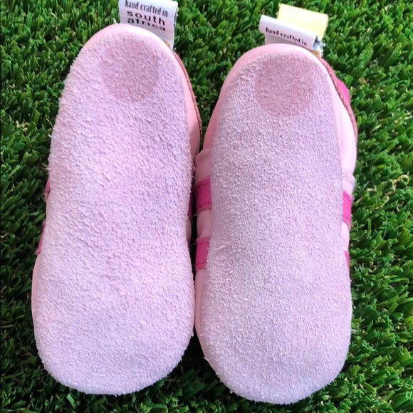 Shoo-Shoos! - Picture 3 of 4